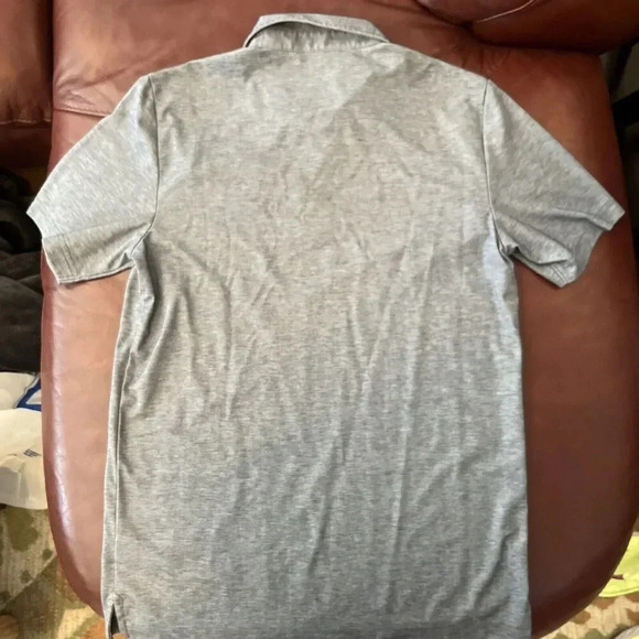 Travis Mathew GrayHeathered Polo Shirt Mens Size Medium Golf W/ Logo - Picture 4 of 4